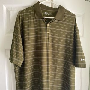 Green Nike Golf Tee Men’s XL LIKE NEW